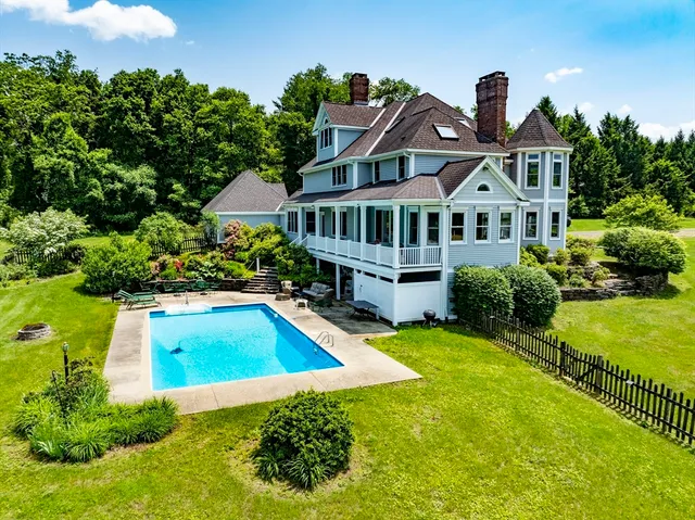 $1,690,000 | 365 Middle Street, Amherst, MA 01002