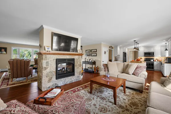 $790,000 | 20 Pleasant View Drive, Cheshire, MA 01225