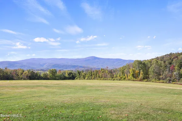 $790,000 | 20 Pleasant View Drive, Cheshire, MA 01225