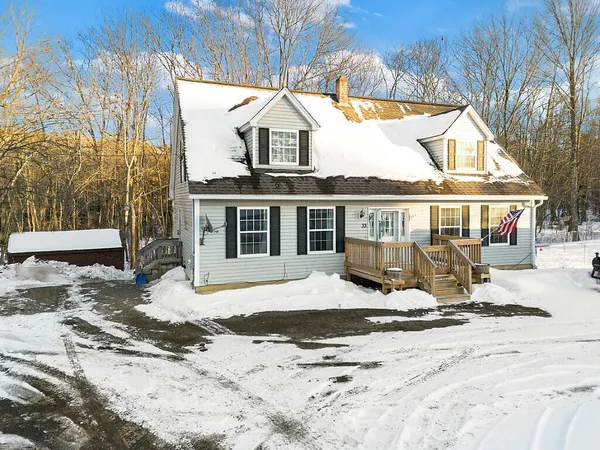 $399,999 | 33 Belfast Augusta Road, Searsmont, ME 04973