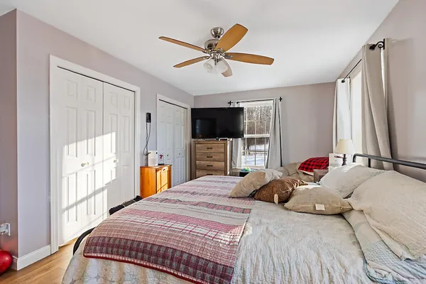 $399,999 | 33 Belfast Augusta Road, Searsmont, ME 04973