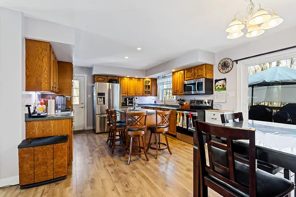 $399,999 | 33 Belfast Augusta Road, Searsmont, ME 04973