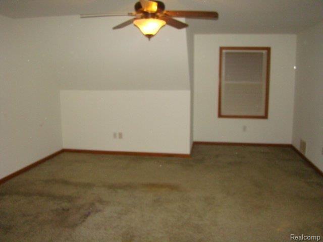 6105 Denton Road Belleville, MI 48111 - Photo 18 of 19 DSC03875.JPG