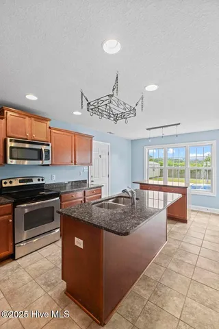 $349,900 | 102 Farmington Drive, Richlands, NC 28574