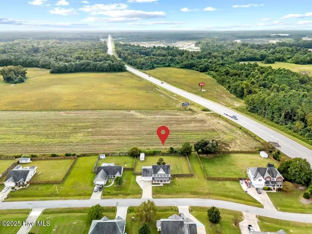 $349,900 | 102 Farmington Drive, Richlands, NC 28574