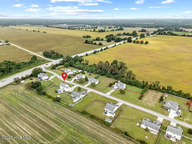 $349,900 | 102 Farmington Drive, Richlands, NC 28574