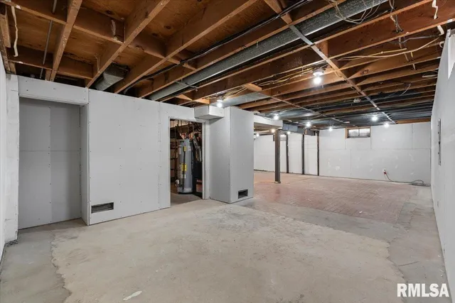 $148,000 | 5017 44th Avenue, Moline, IL 61265