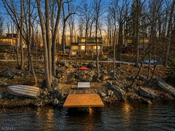 $660,000 | 51 Lakeside Drive, Vernon, NJ 07422