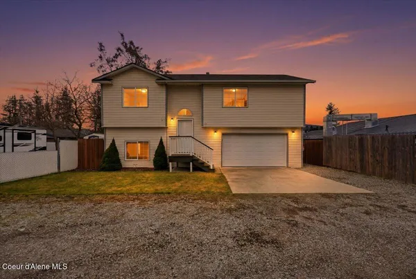 $475,000 | 106 East 9th Avenue, Post Falls, ID 83854