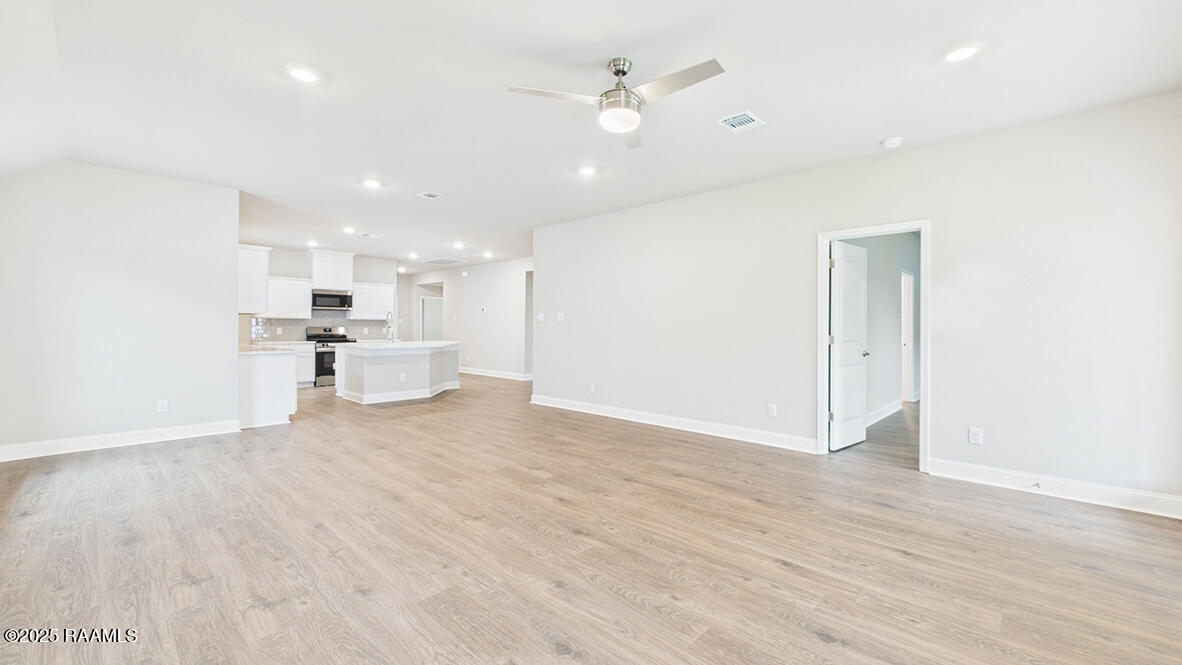 118 Eden Ridge Duson, LA 70529 - Photo 10 of 31 118 Eden Ridge Street, Duson, LA