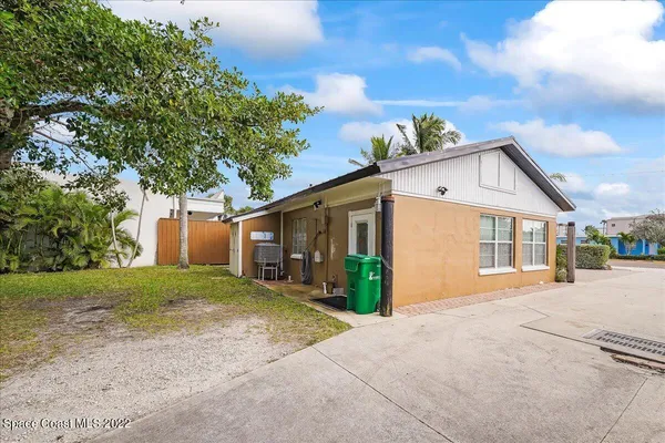 $800,000 | 342 North Orlando Ave Estate, Unit REAL, Cocoa Beach, FL 32931