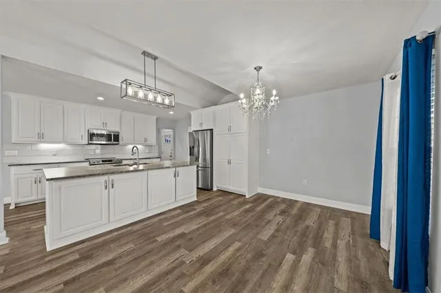 $366,000 | 303 South Jackson Street, Spring Hill, KS 66083