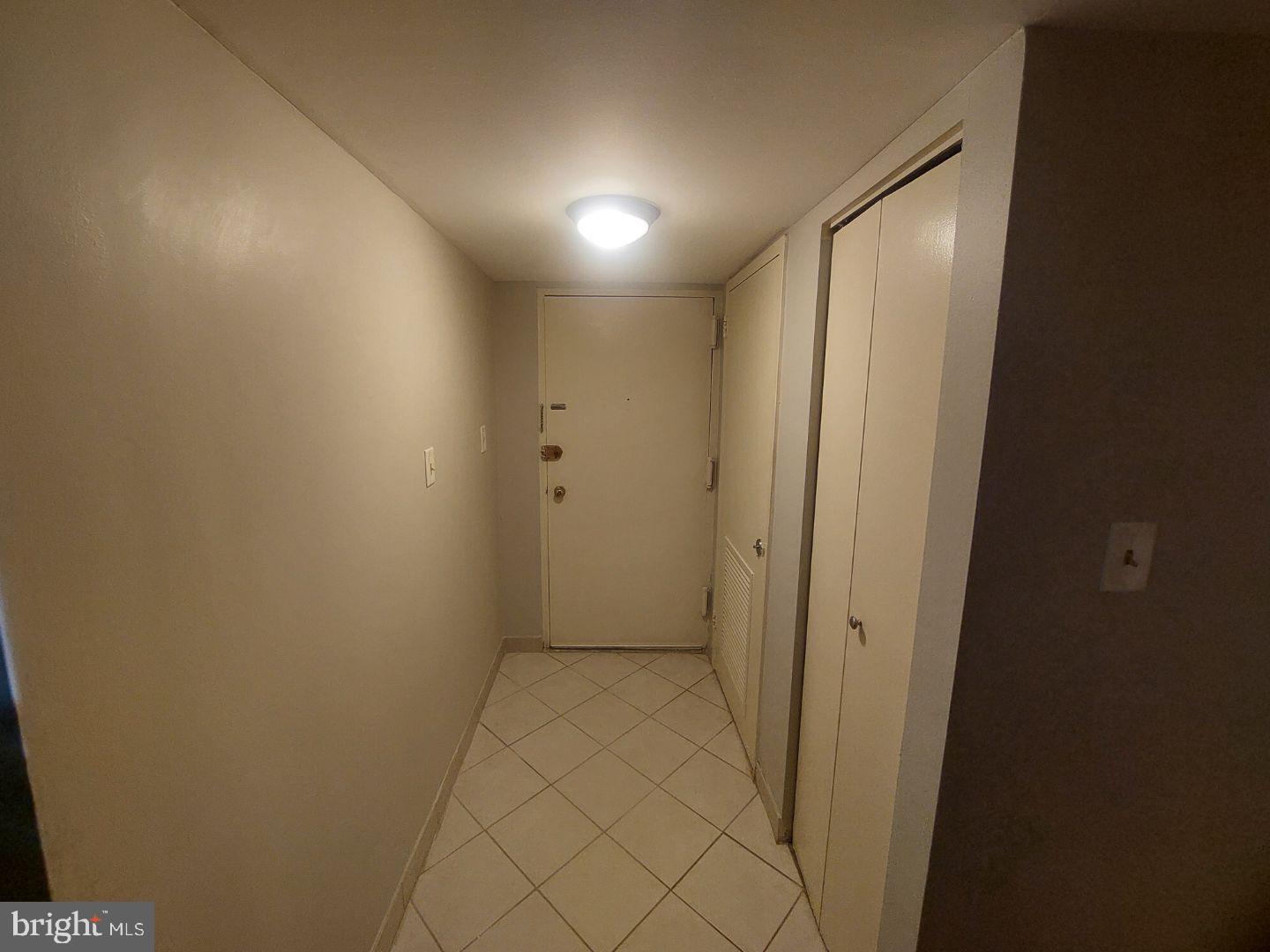 1523 Northgate Square, Unit 15231B Reston, VA 20190 - Photo 3 of 12 a view of hallway