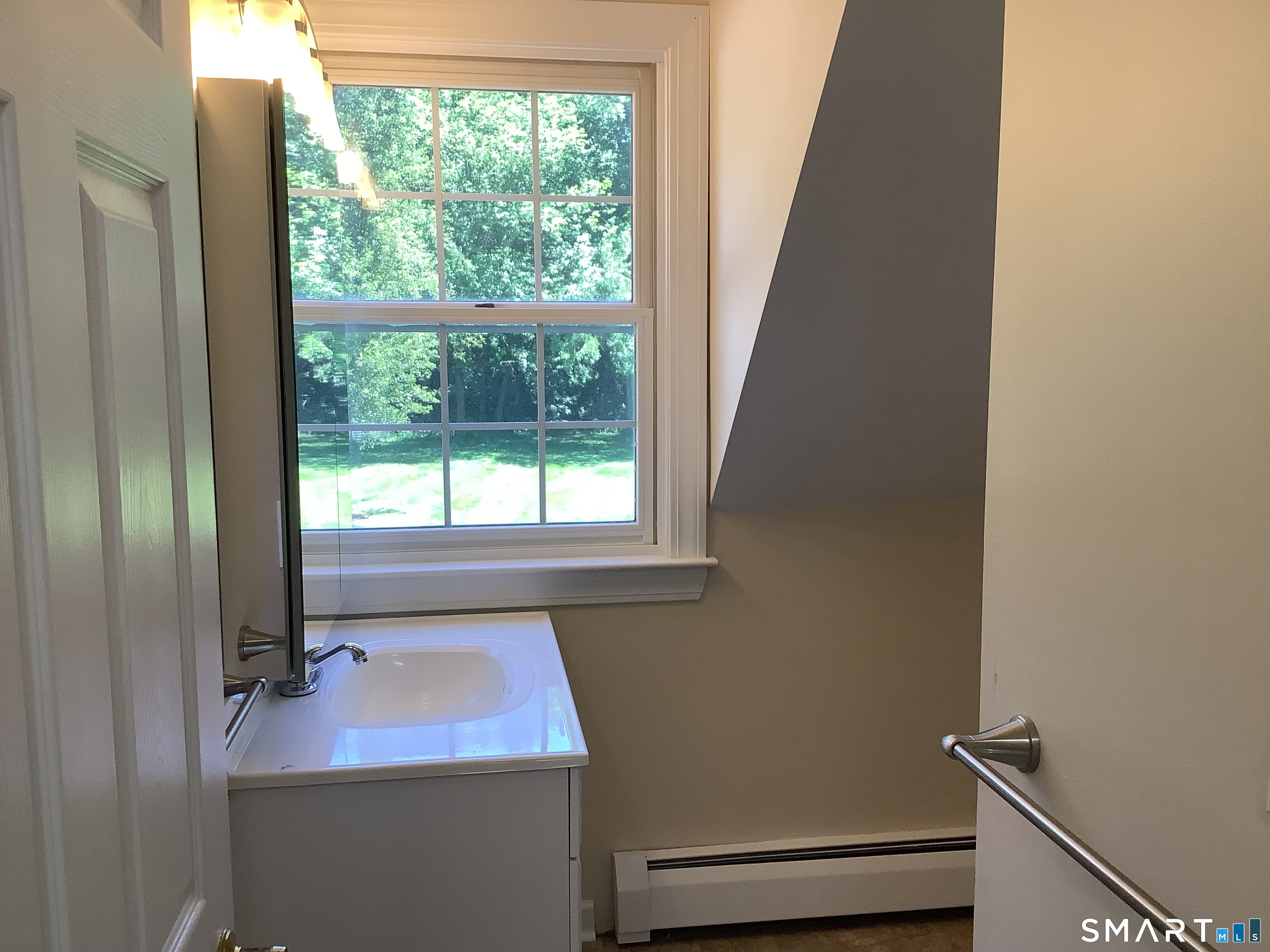 668 Huckleberry Hill Road Avon, CT 06001 - Photo 13 of 20