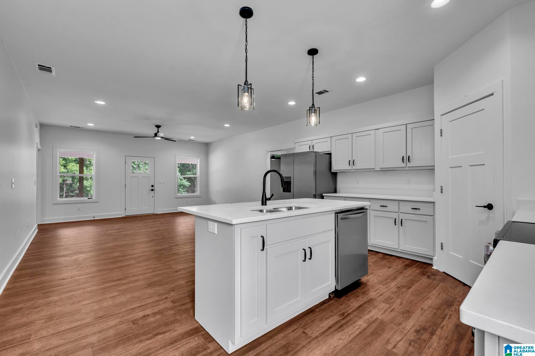 1282 Robin Hill Road Oneonta, AL 35121 - Photo 9 of 35 Gallery Image 9
