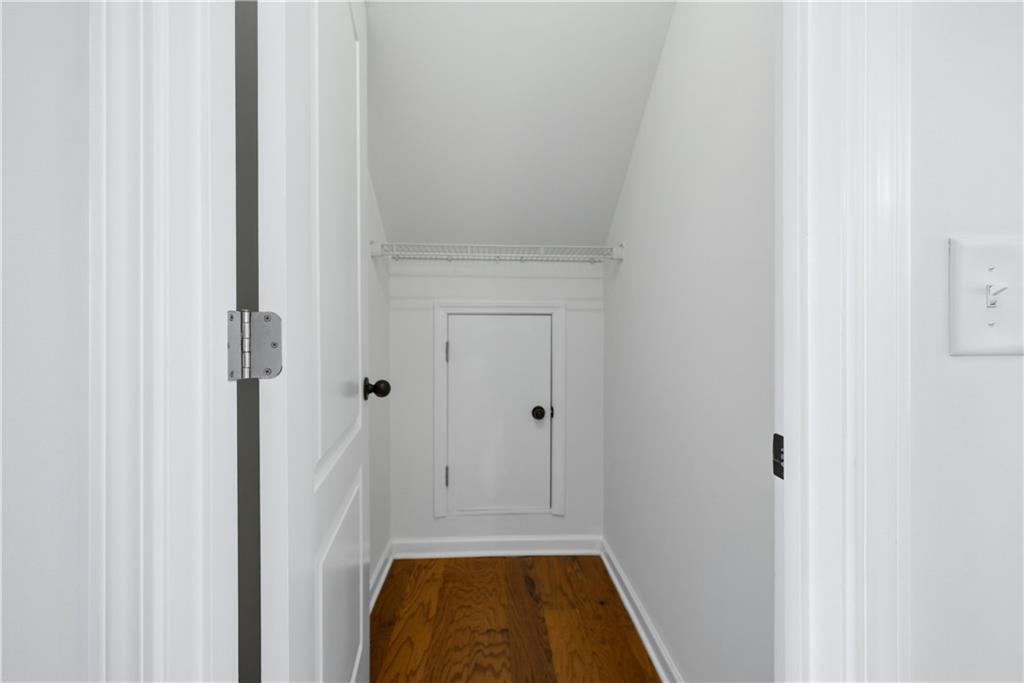 305 Nichols Ridge Pointe Suwanee, GA 30024 - Photo 17 of 42