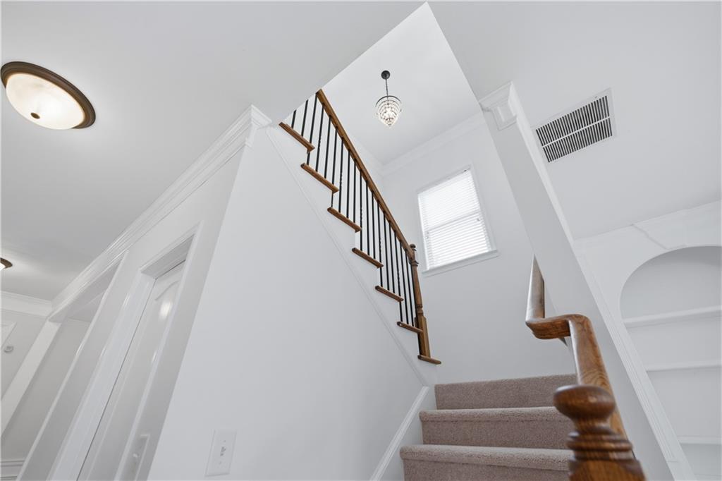 305 Nichols Ridge Pointe Suwanee, GA 30024 - Photo 19 of 42