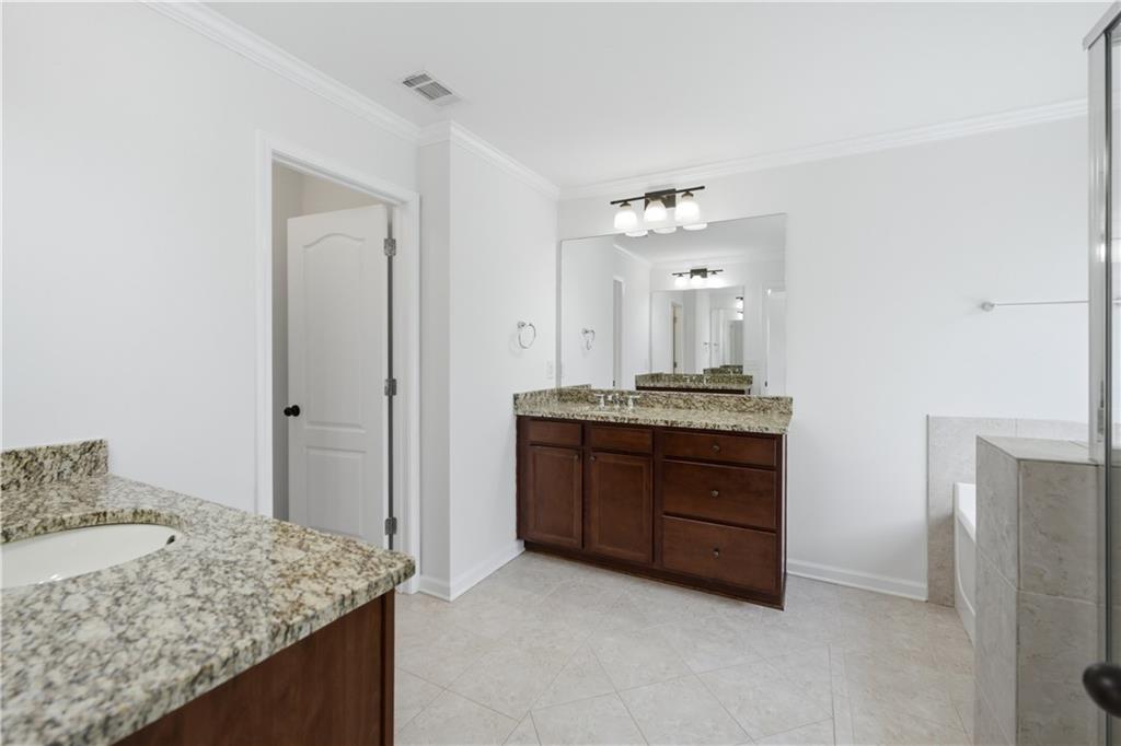 305 Nichols Ridge Pointe Suwanee, GA 30024 - Photo 22 of 42