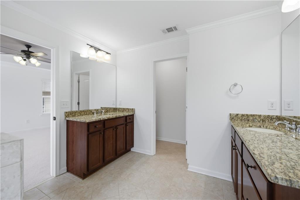 305 Nichols Ridge Pointe Suwanee, GA 30024 - Photo 24 of 42