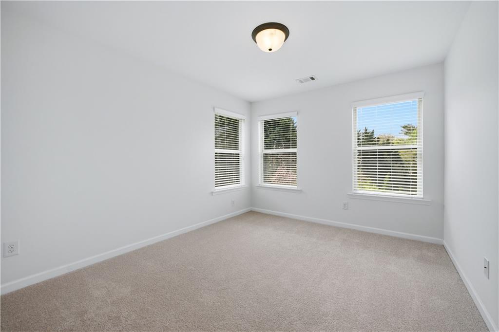 305 Nichols Ridge Pointe Suwanee, GA 30024 - Photo 26 of 42