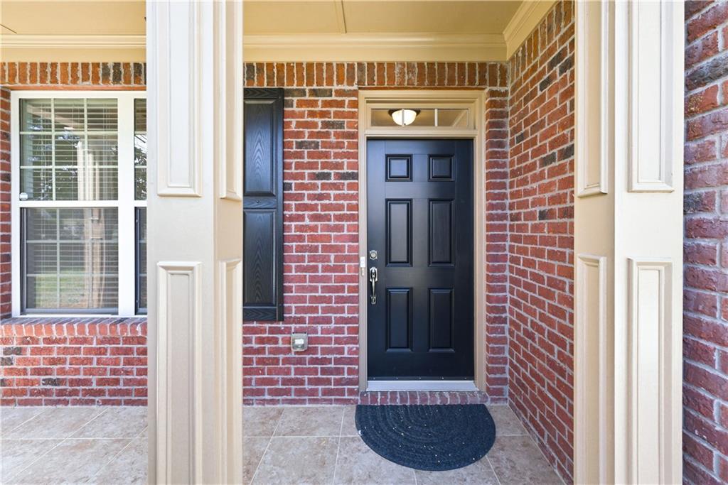 305 Nichols Ridge Pointe Suwanee, GA 30024 - Photo 3 of 42