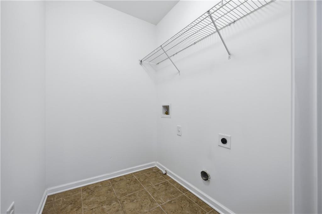 305 Nichols Ridge Pointe Suwanee, GA 30024 - Photo 34 of 42