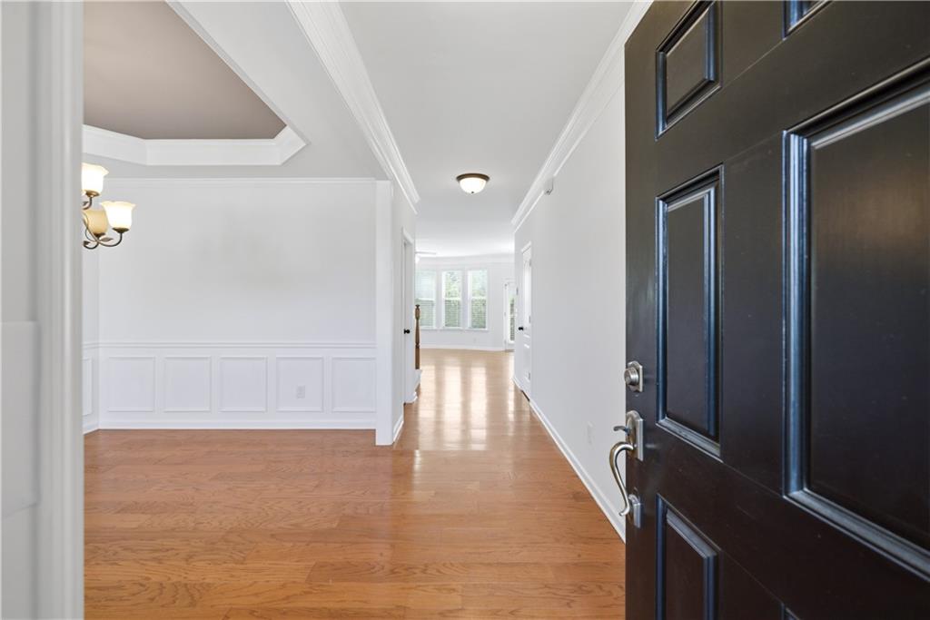 305 Nichols Ridge Pointe Suwanee, GA 30024 - Photo 4 of 42