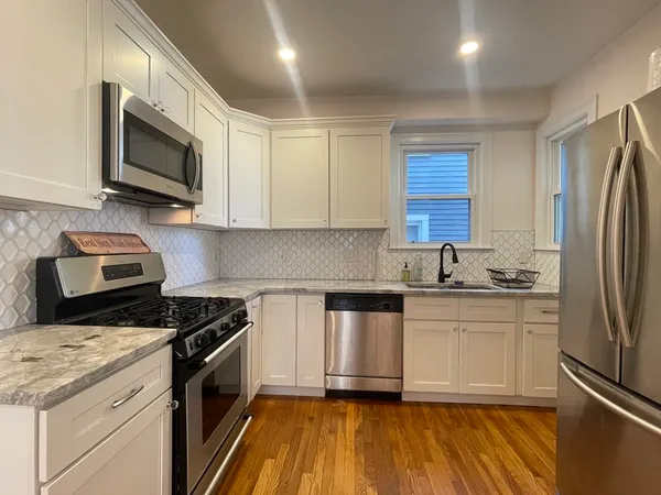 $3,600 | 35 Line Street, Unit 1, Cambridge, MA 02138