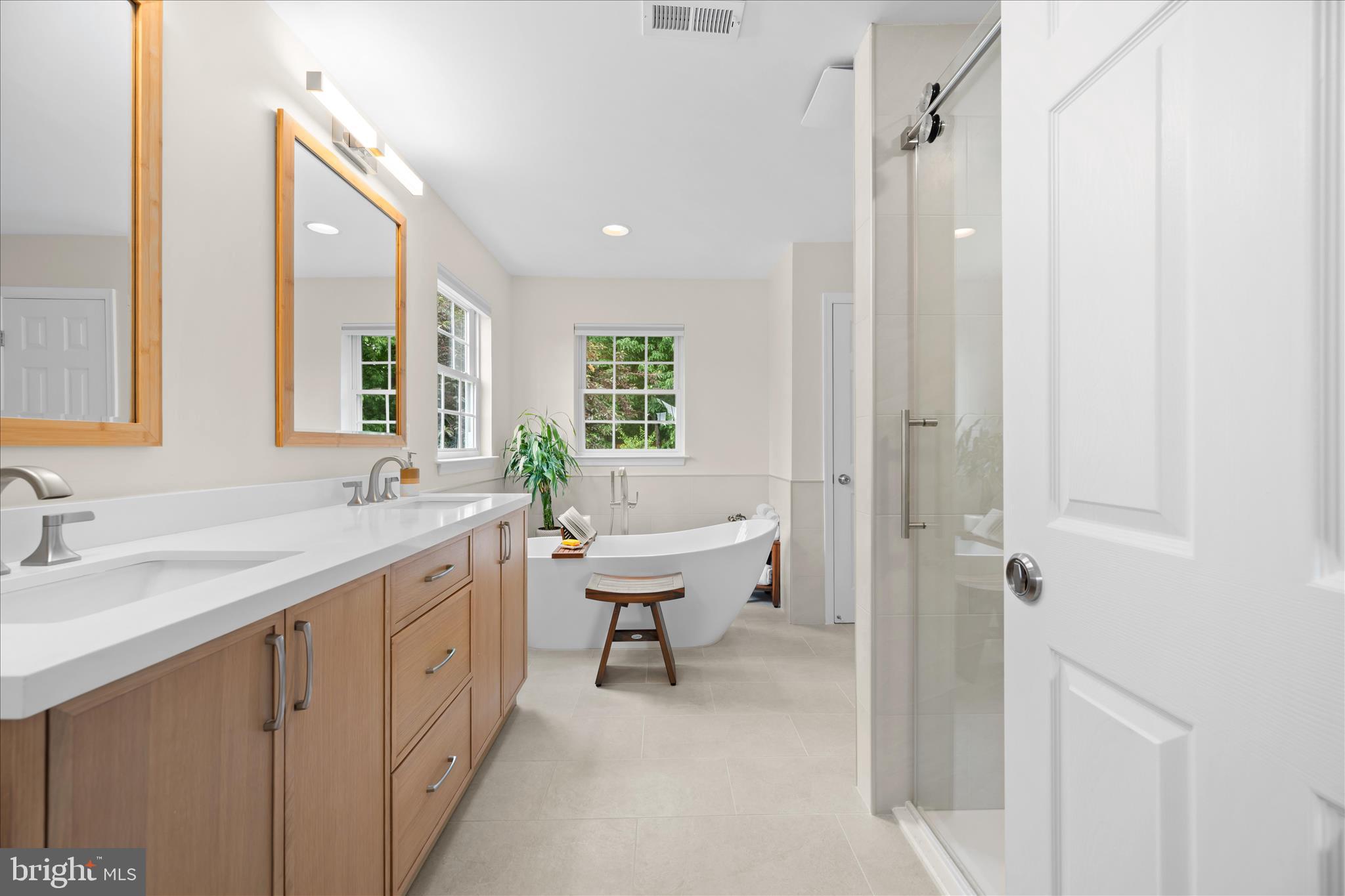 12110 Merricks Court Monrovia, MD 21770 - Photo 37 of 113 Primary Bathroom