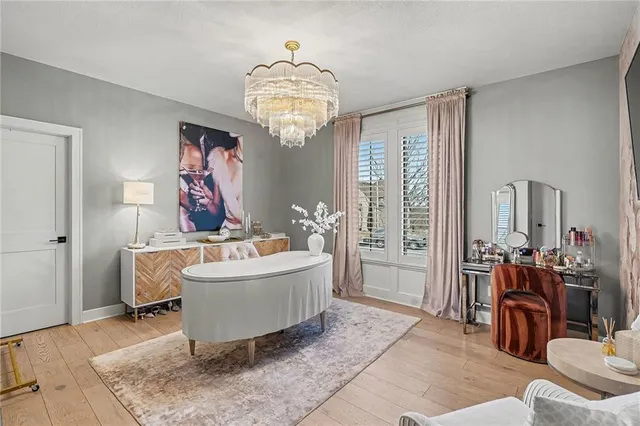 $1,295,000 | 3413 Northeast 102nd Terrace, Kansas City, MO 64155