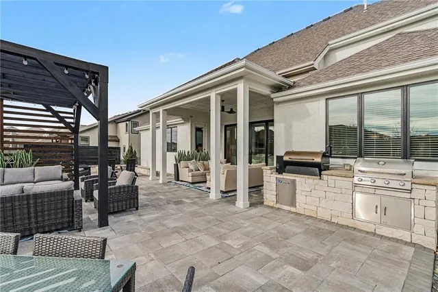 $1,295,000 | 3413 Northeast 102nd Terrace, Kansas City, MO 64155