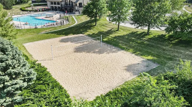 $1,295,000 | 3413 Northeast 102nd Terrace, Kansas City, MO 64155