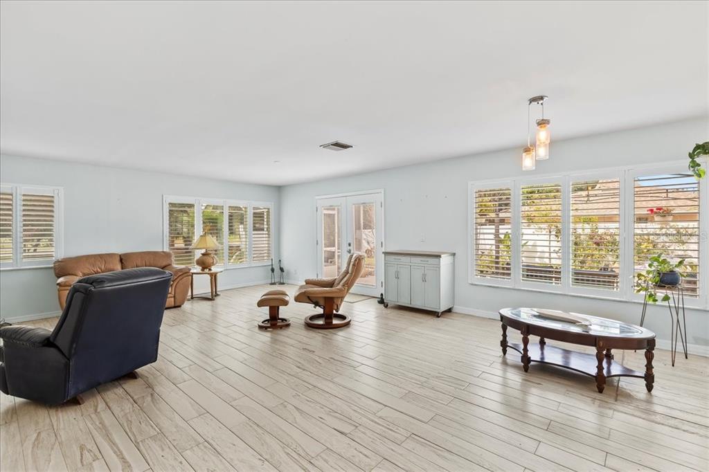 25 Crompton Place Palm Coast, FL 32137 - Photo 4 of 50