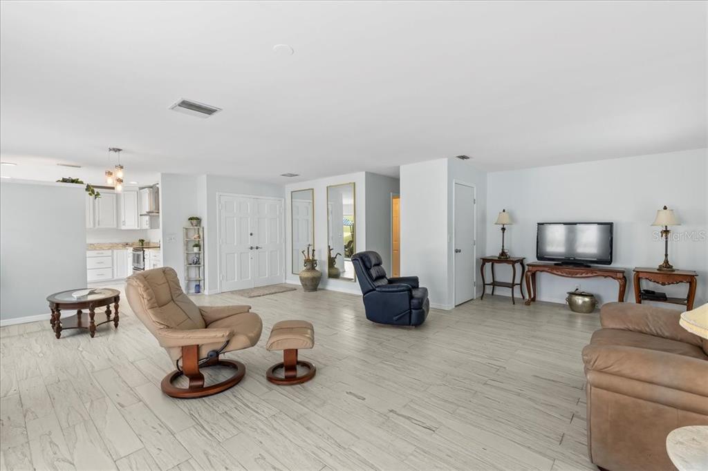 25 Crompton Place Palm Coast, FL 32137 - Photo 6 of 50