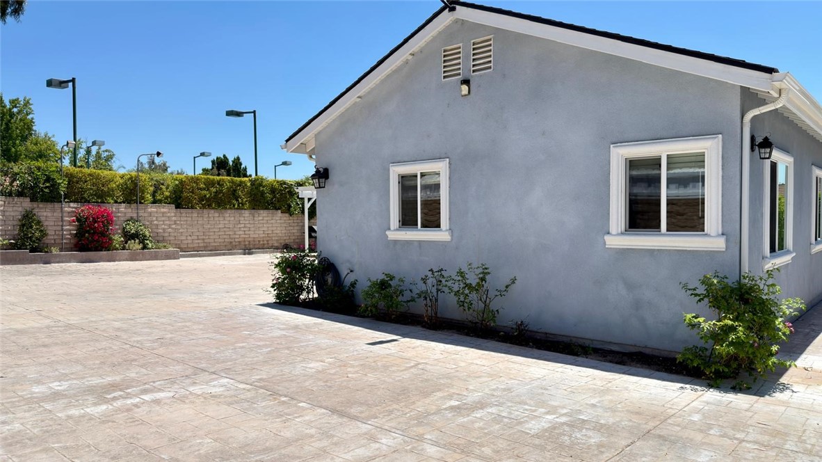 21224 West Rinaldi Chatsworth, CA 91311 - Photo 52 of 72