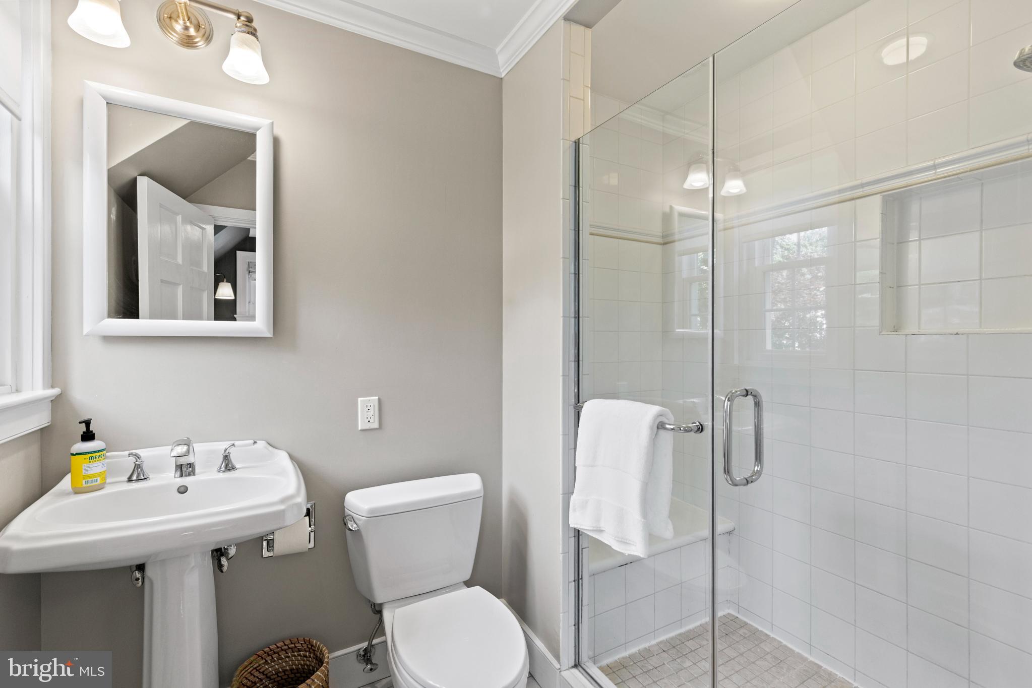 5206 Abingdon Road Bethesda, MD 20816 - Photo 14 of 21 Bathroom