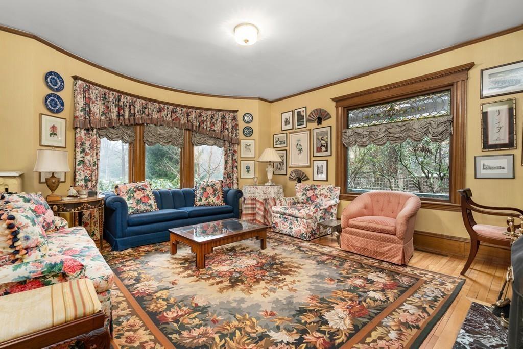 112 Abbott Road Wellesley, MA 02481 - Photo 8 of 27