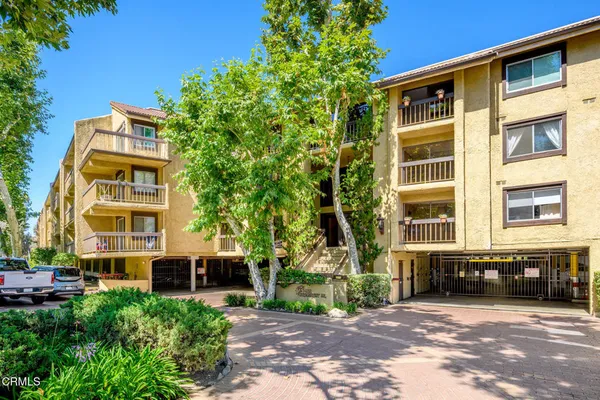 $674,999 | 3481 Stancrest Drive, Unit 335, Glendale, CA 91208