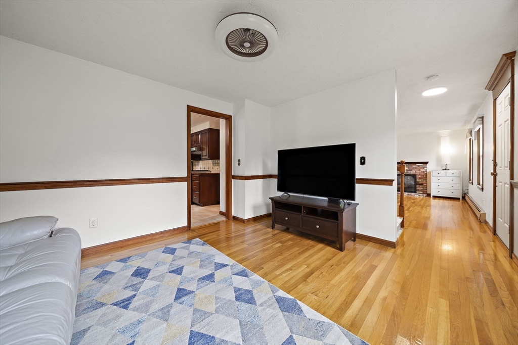 9 Rice Avenue Northborough, MA 01532 - Photo 5 of 35 Gallery Image 5