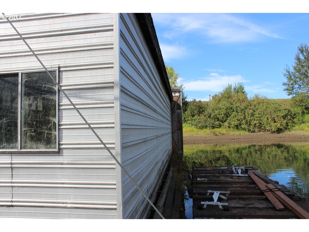 50776 Dike Road, Unit 30 Scappoose, OR 97056 - Photo 4 of 8 Gallery Image 4