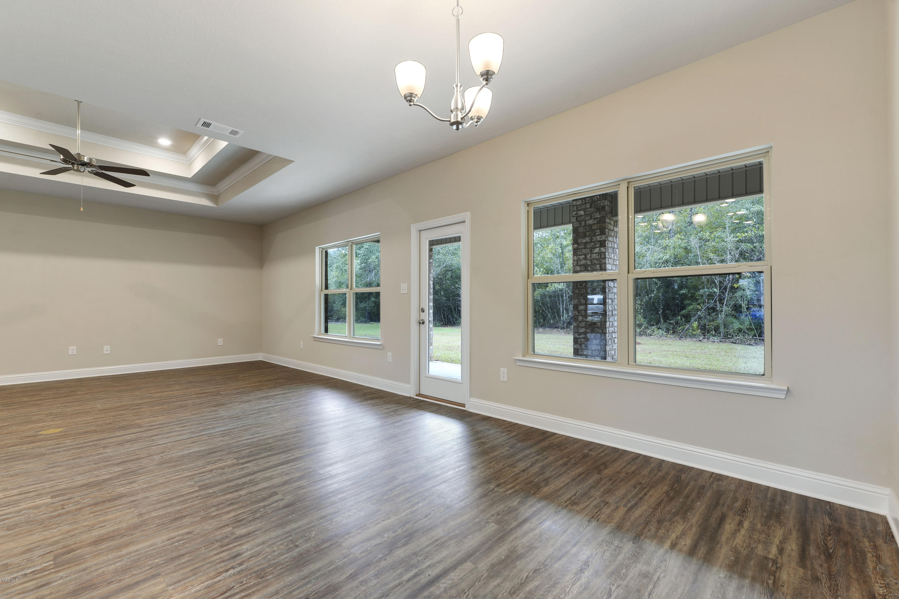 6453 Chickory Way Ocean Springs, MS 39564 - Photo 11 of 23 006