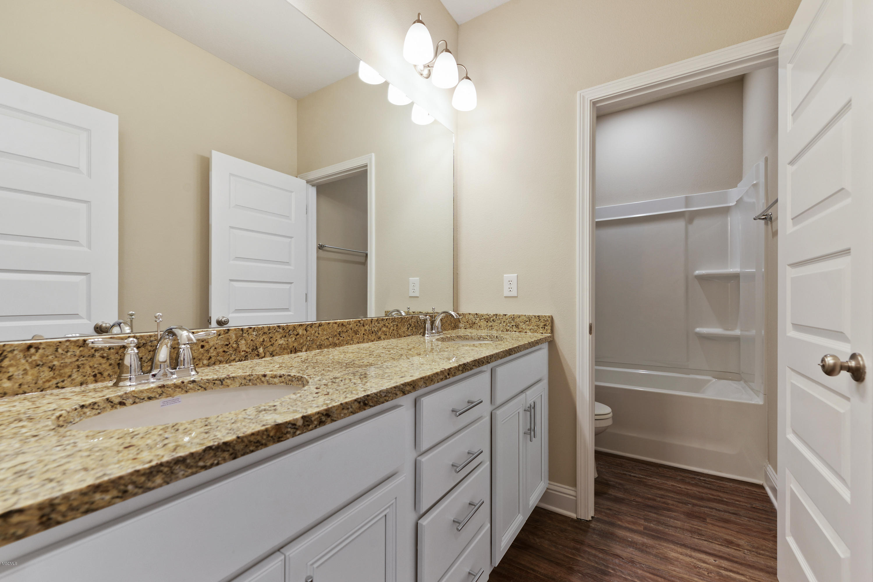 6453 Chickory Way Ocean Springs, MS 39564 - Photo 22 of 23 026