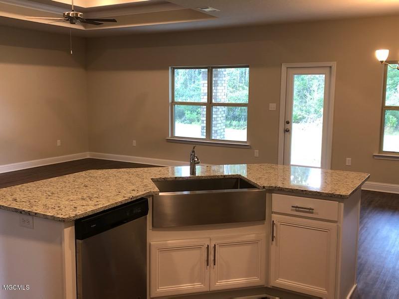 6453 Chickory Way Ocean Springs, MS 39564 - Photo 6 of 23 IMG_7617 (002)