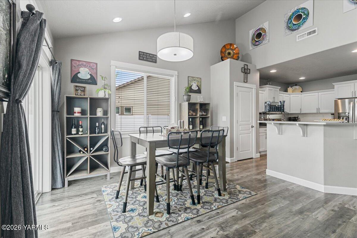 7803 Fremont Way Yakima, WA 98908 - Photo 13 of 49 Dining area