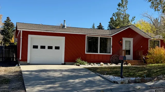 $310,000 | 796 Welch Boulevard, Lander, WY 82520