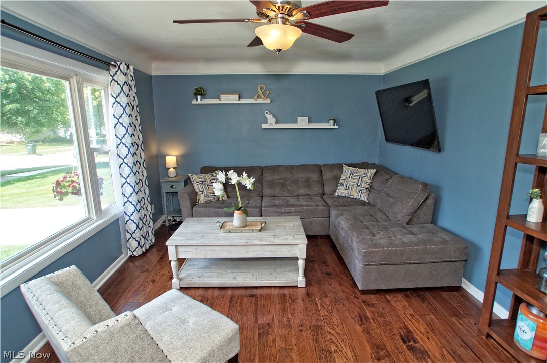 745 Dickerson Road Willowick, OH 44095 - Photo 3 of 35 Gallery Image 3