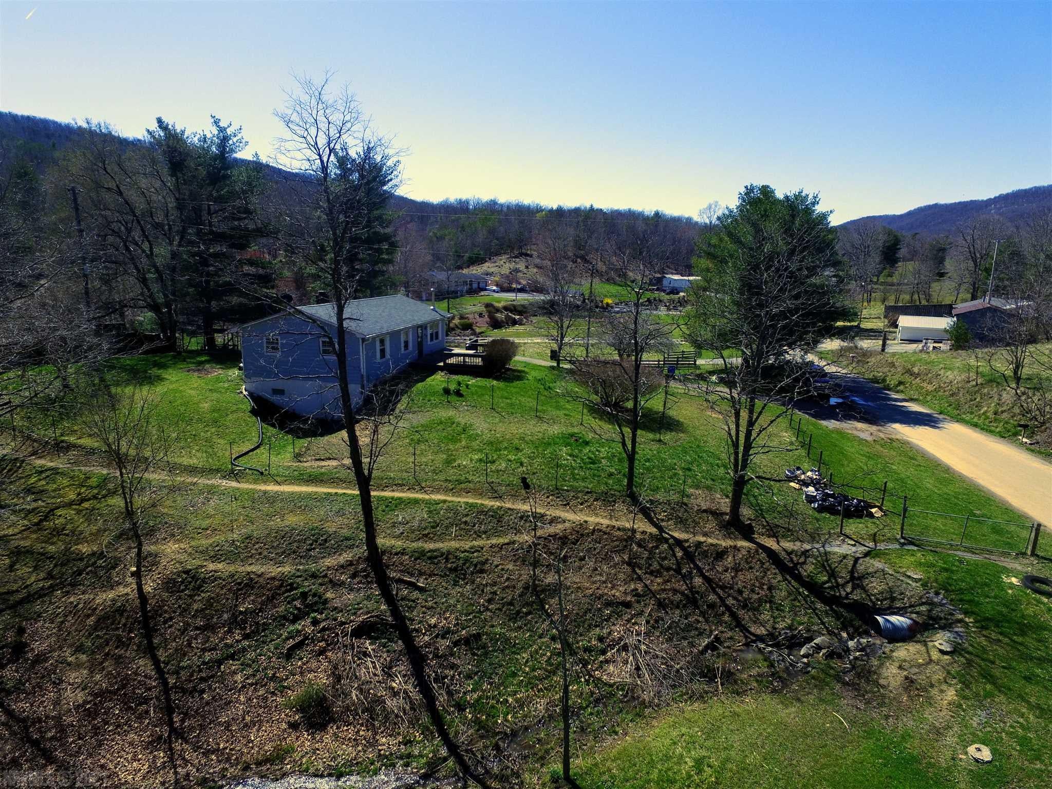 4907 Norris Run Road Blacksburg, VA 24060 - Photo 28 of 31 Gallery Image 28