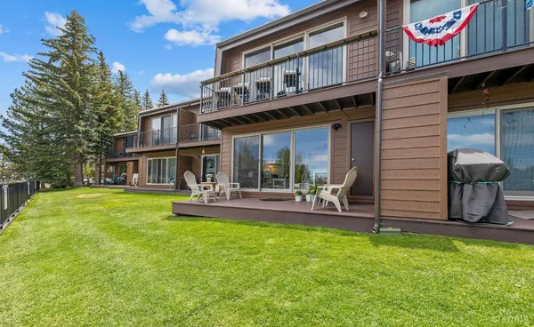 $799,000 | 552 Christie Drive, Unit 307, South Lake Tahoe, CA 96150