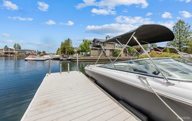 $895,000 | 552 Christie Drive, Unit 307, South Lake Tahoe, CA 96150