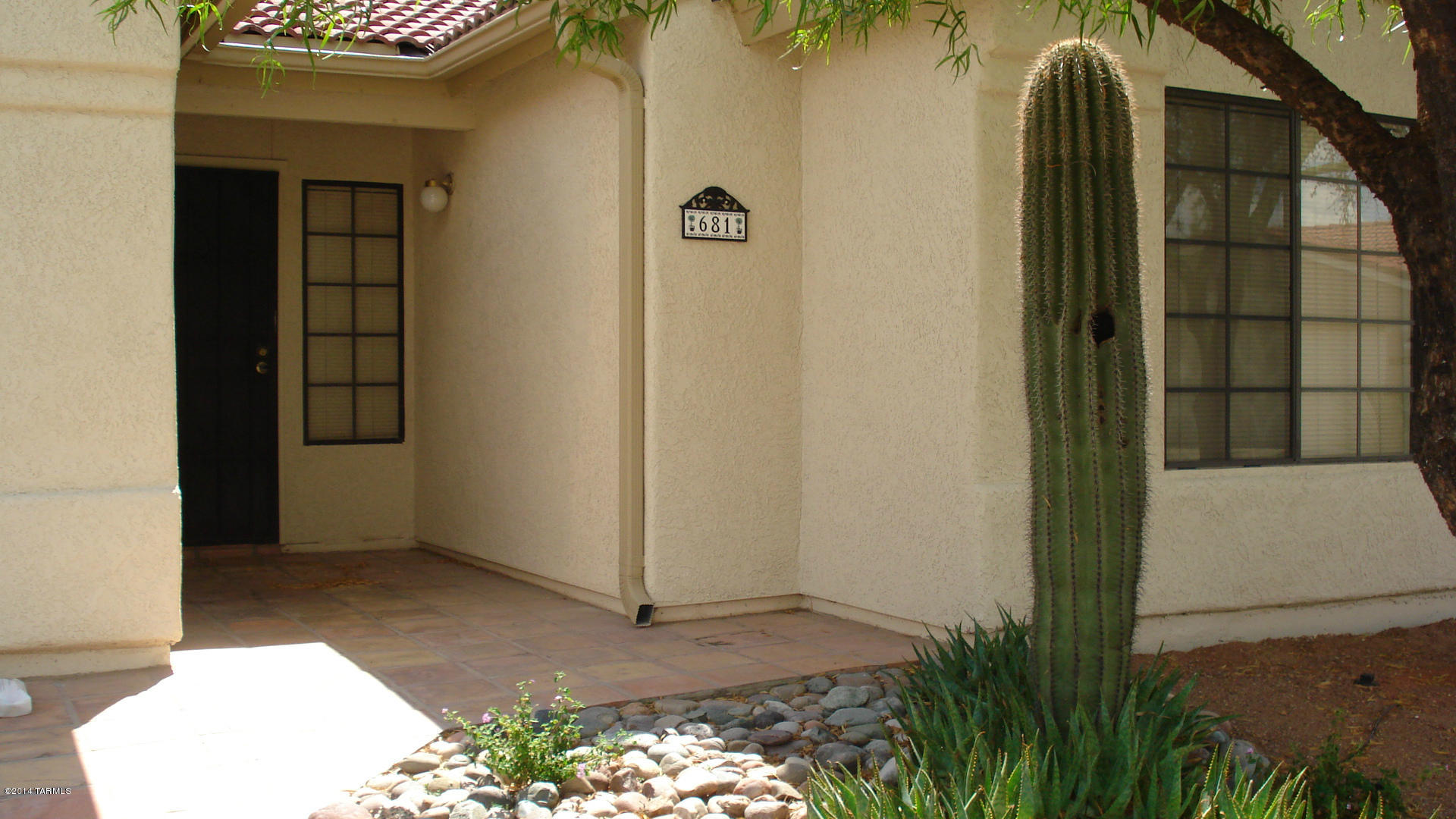 681 West Kidd Place Tucson, AZ 85737 - Photo 1 of 14
